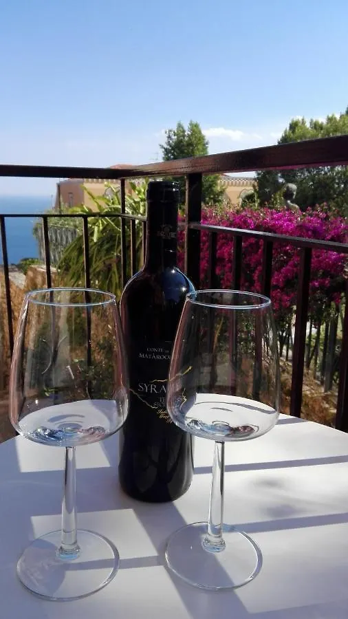 B&B Akropolis Taormine Couette-café